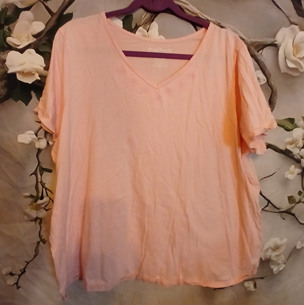 Women's Pink V-Neck Top